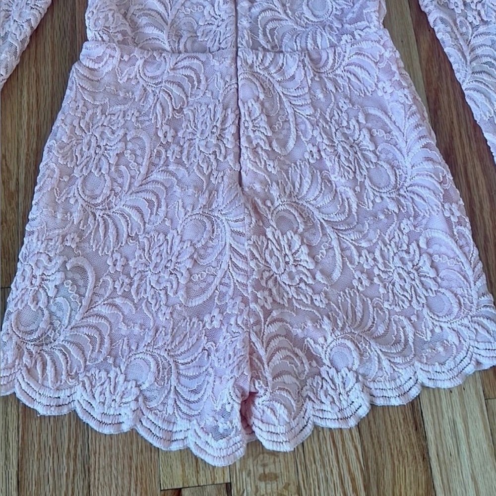 Bebe peach Lace romper size 2 - Picture 7 of 8
